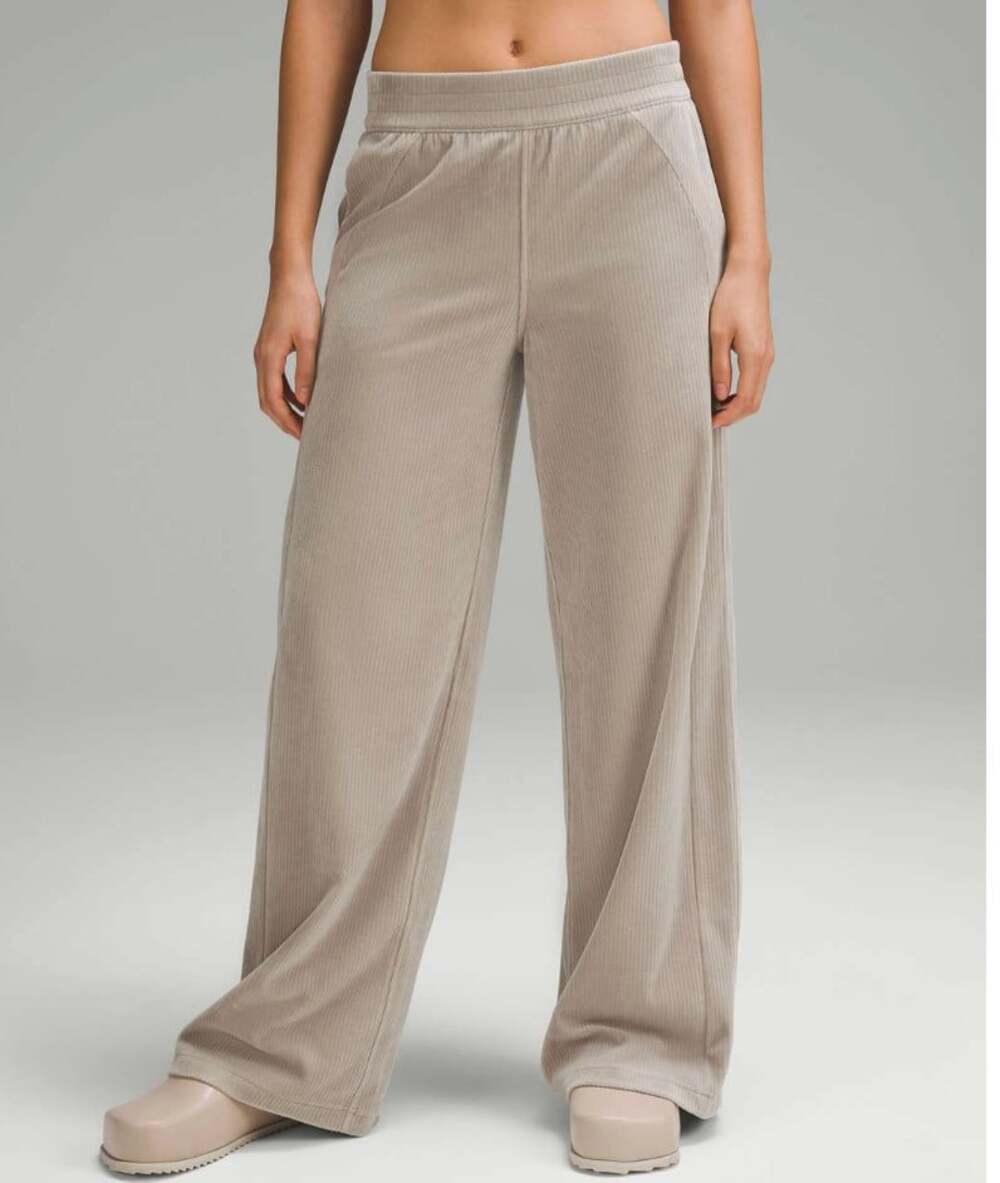 Lululemon Scuba Mid-Rise Wide-Leg Pant *Velvet Cord Riverstone Size 0